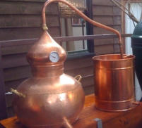 Traditional copper alembics for amateurs distillers